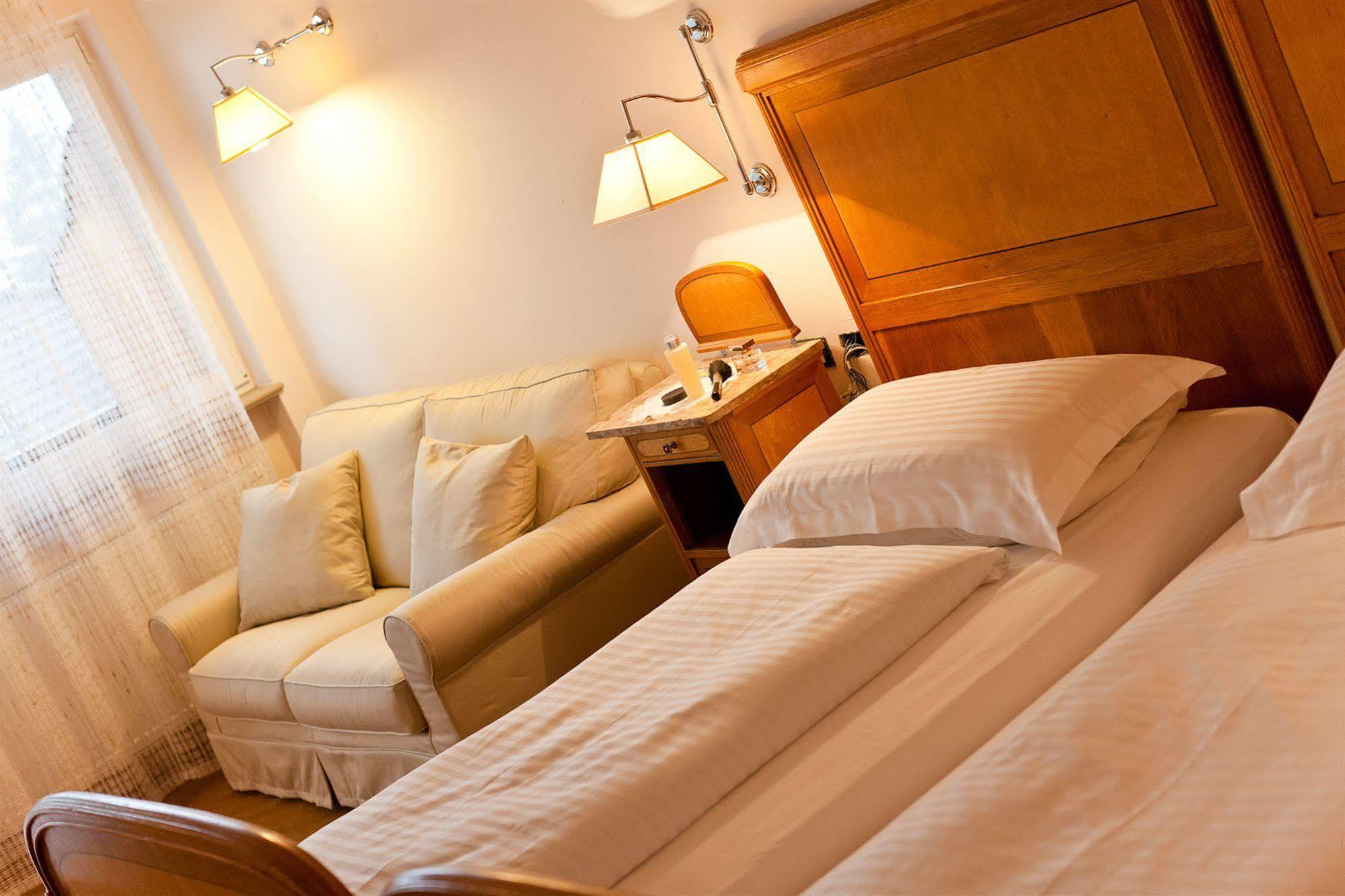 Hotel Aster Мерано Екстер'єр фото